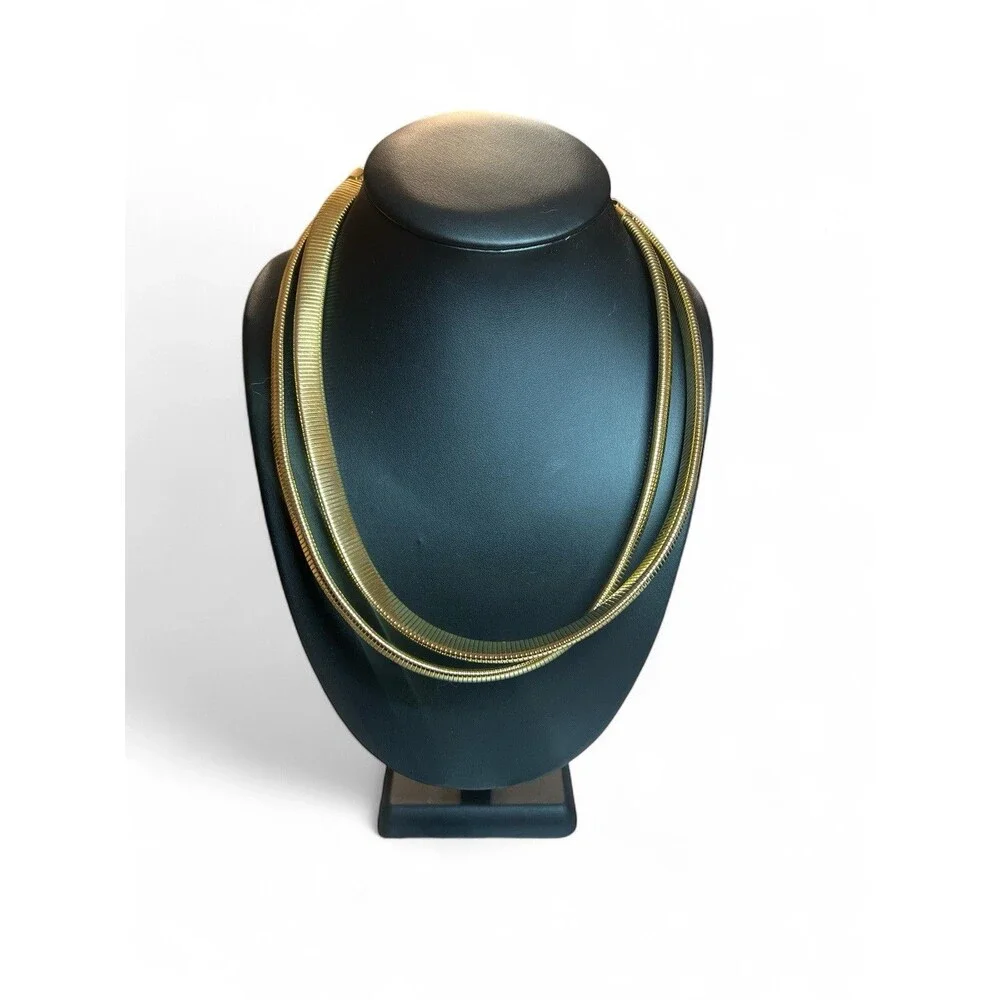 Huge Gold Tone‎ 38